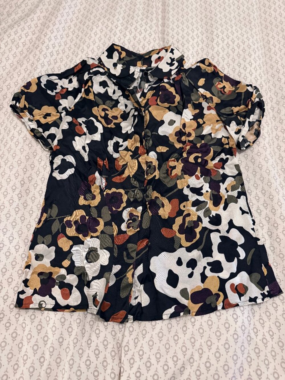 Beautiful NWT New Walter Baker Top Multicolor L US with detachable scarf